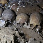 BioBalears 96 - Los rituales funerarios de la cueva de Biniadrís 